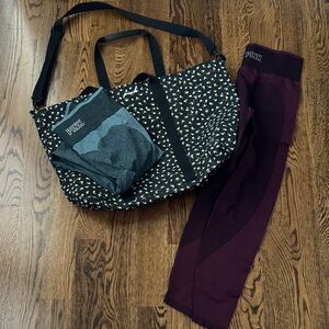 Victoria's Secret Black floral tote with 2 seamless leggings medium